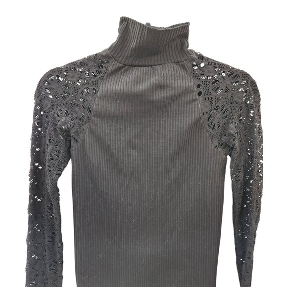 Free People Black Ribbed Mock Neck Keyhole Back Lace Sleeves Size Medium - Picture 2 of 5